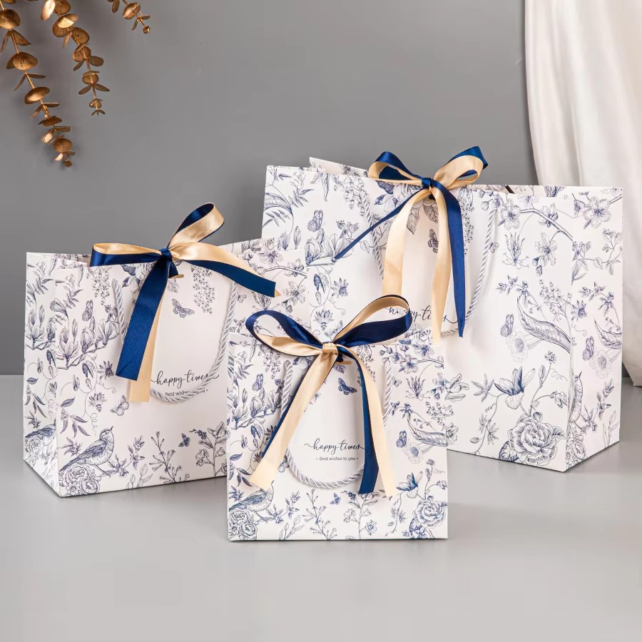 10 Sacolas de Papel com Estamp - Luxury Skincare Packaging avaliação e preço